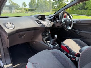 /photos/10367/6779a2bd-32b0-45e8-91be-d8d08c3d5714_i320x240.jpg