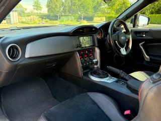 /photos/10367/6b99aaa4-54d2-4807-84b9-ea6b54b845db_i320x240.jpg