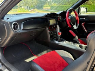 /photos/10367/80cd0a25-f331-47c9-8197-450c776cc051_i320x240.jpg