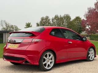 /photos/10367/81431673-c591-4afc-9bf9-64f1ad9aee23_i320x240.jpg