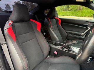 /photos/10367/864af755-8fc8-466e-b226-1d4dfbd41ad0_i320x240.jpg