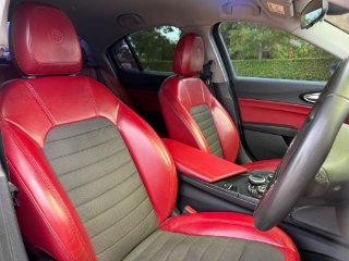 /photos/10367/87db8a1e-876e-4ad5-a0fd-5c4b25c2fdbf_i320x240.jpg