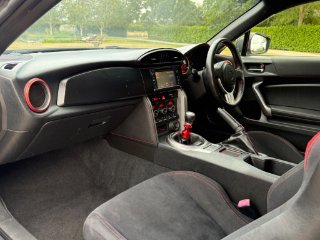 /photos/10367/a0e8dc68-9ecd-4aef-b4ca-1a0e28dc4ab6_i320x240.jpg