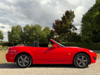 /photos/10367/d879464c-00da-4e84-bcd1-86113d617ca5_i320x240.jpg