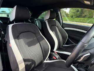 /photos/10367/dedb6ea6-5054-43d4-8bee-d762a4f02dce_i320x240.jpg