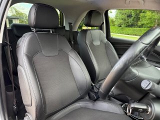 /photos/10367/e6419f21-3c1e-4818-bcc9-d9b04f47de9f_i320x240.jpg